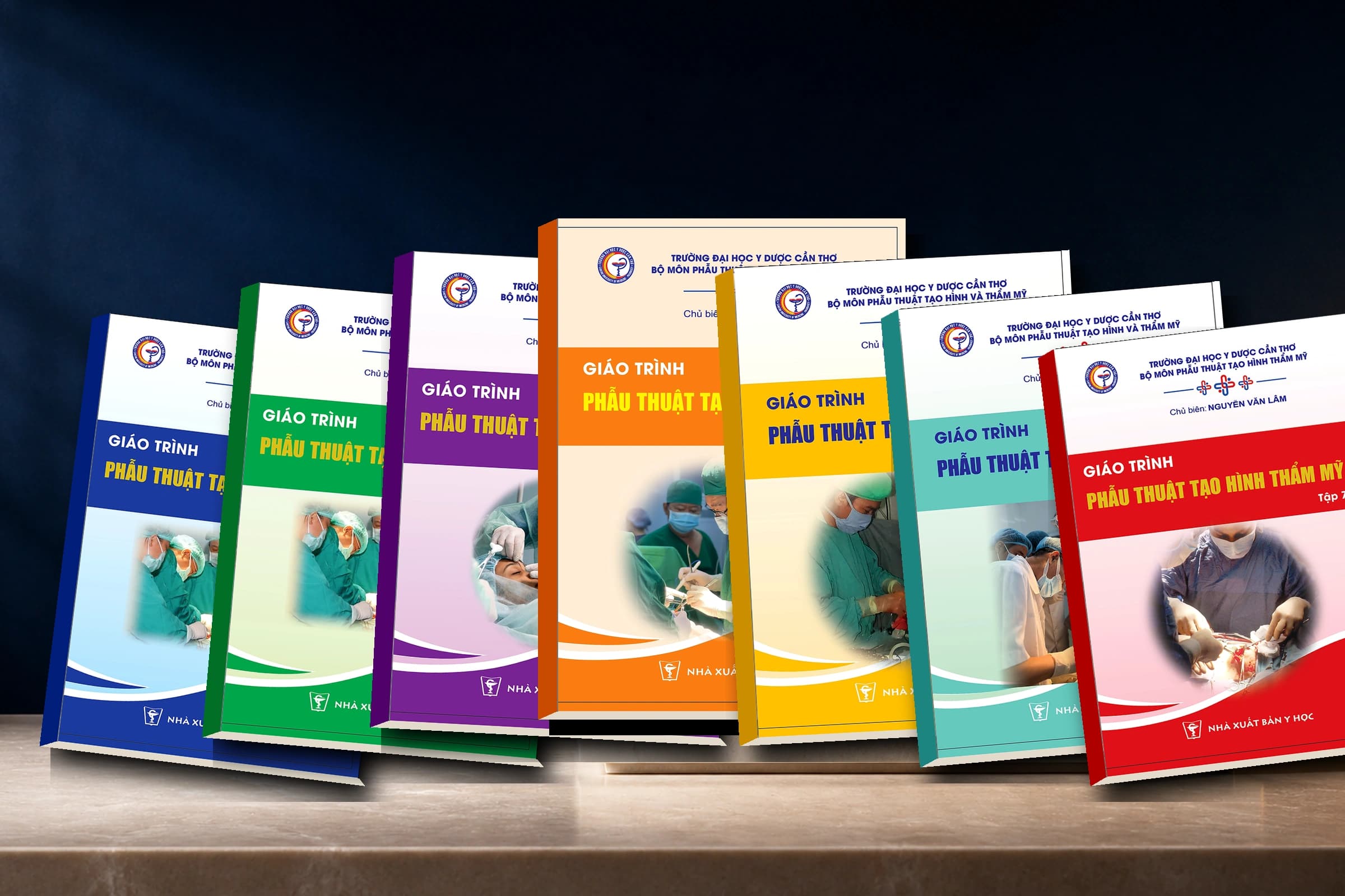 Plastic and Aesthetic Surgery textbook - 7 volumes